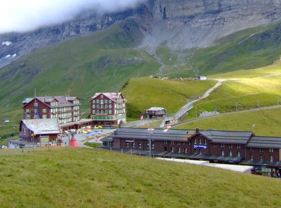 �X�C�X�@�����O�t���E���b�z�@�o�R���