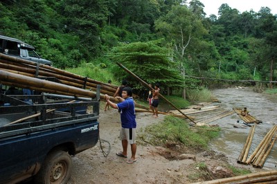 45banbu-rafting4.JPG