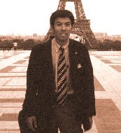 Kyoji has been to Paris in 1998 by tour conductor of FIFA World cup